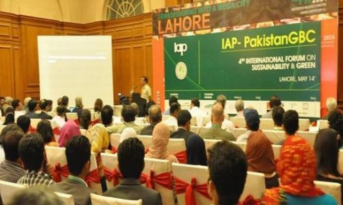 2017年伊朗德黑蘭國(guó)際汽車及配件展 價(jià)格分析與會(huì)議及展覽服務(wù)概覽